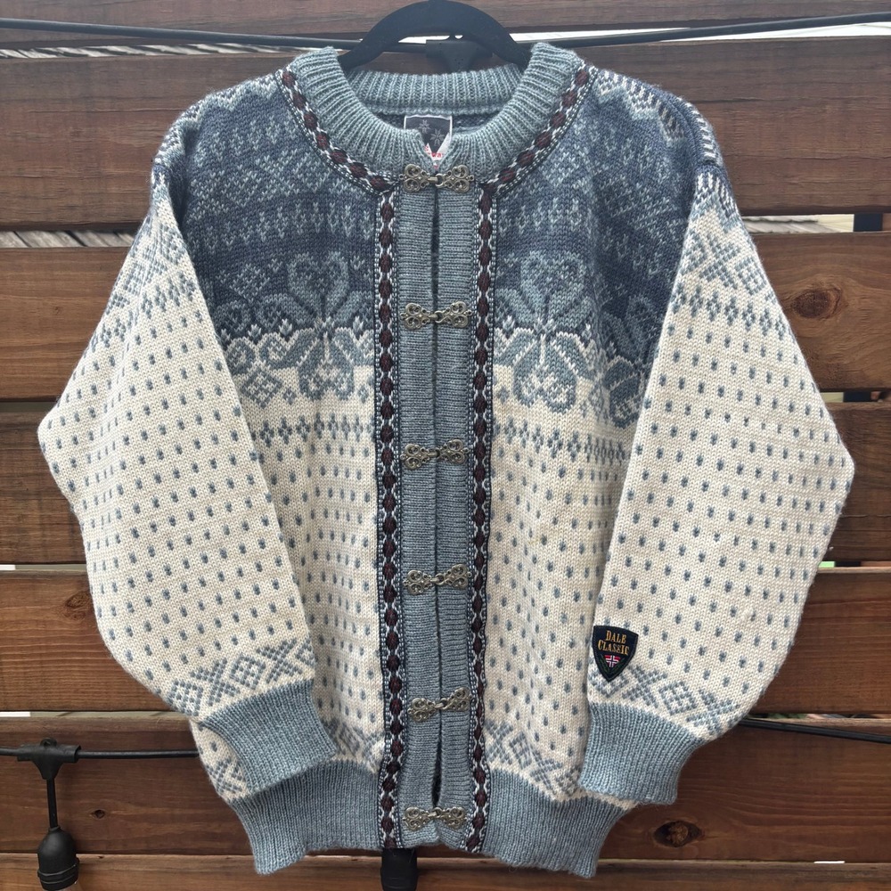 Dale of Norway Cardigan Sweater Mens Large Blue Wool Good Pewter Clasp Nordic